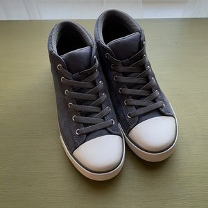 NWOT Children’s Place sneakers
